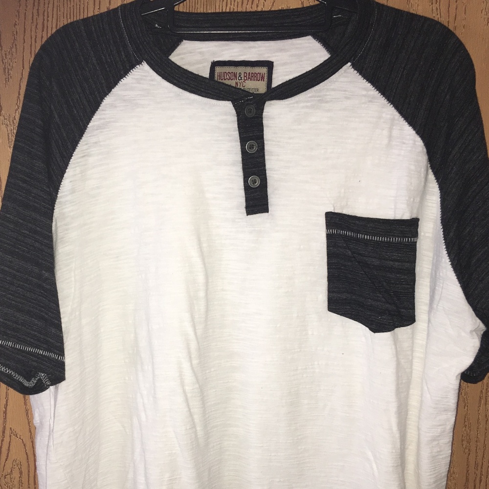 NWOT HUDSON & BARROW NYC SHORT SLEEVE HENLEY